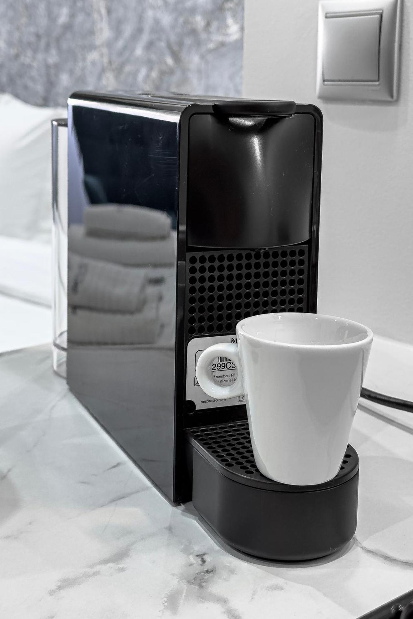 Apartment Stylish Living-ioli