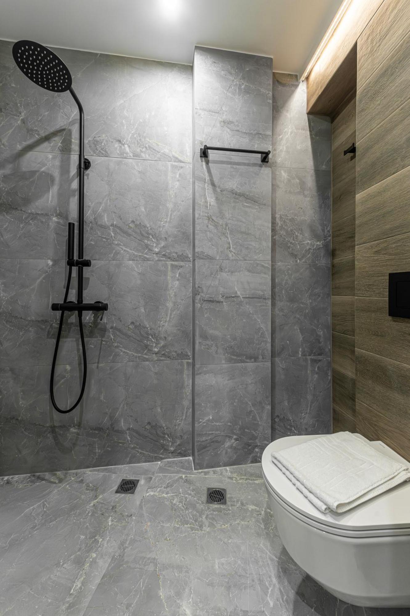 Stylish Living-ioli