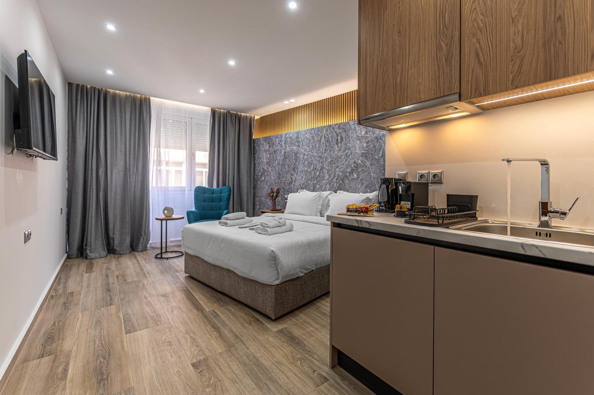 Stylish Living-ioli Athens